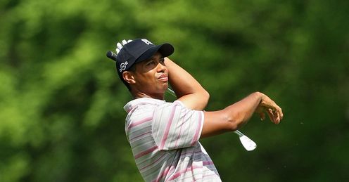 Woods: frustrating day