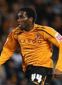 Okocha eyes new Hull deal