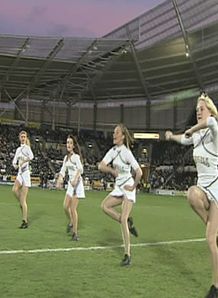 KC Stadium Hull cheerleaders