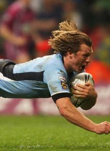 Long inspires Saints rout