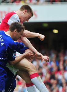 Bendtner denies Everton