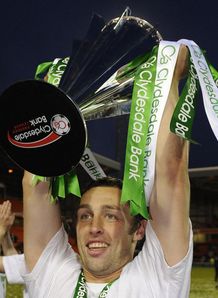 McDonald signs new Celtic deal