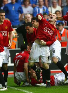 Rooney and Manchester United celebrates the title