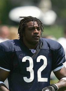Bears release Benson 