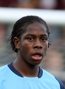 Moussa back with Wycombe