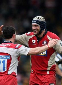 Gloucester celebrating victory over Wasps