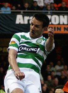 celtic jan vennegoor of hesselink dundee united header