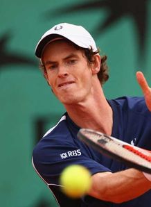 Murray marches on in Paris