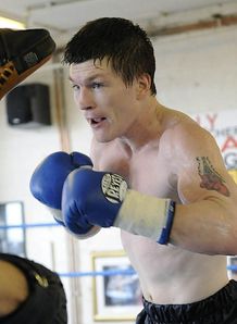 ricky hatton pads