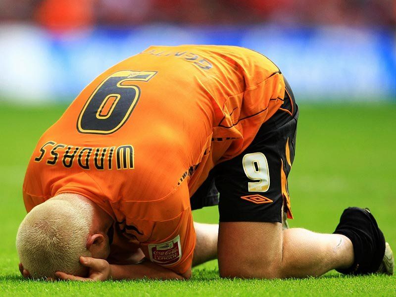 Dean-Windass-Hull-City-Championship-Play-off-_894967.jpg