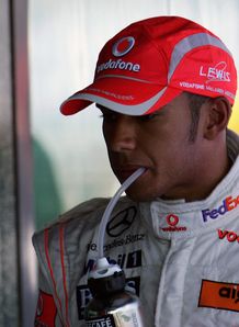 Stewart: Lewis needs advice
