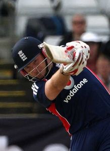Ian Bell England v New Zealand 1st ODI Jun 08