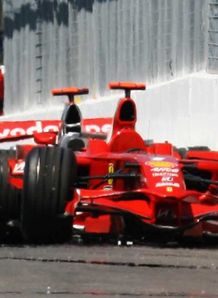 lewis hamilton/kimi raikkonen canadian gp collision 8/8/2008