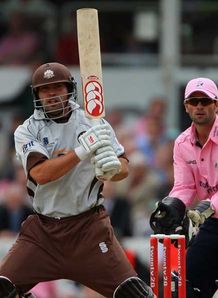 Super Surrey stun Bears