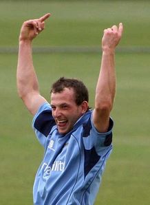 Derbyshire complete easy win