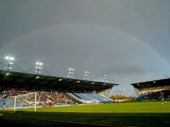 Kassam Stadium: Oxford take on Torquay