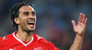 Hakan Yakin's double strike gave the Swiss victory.