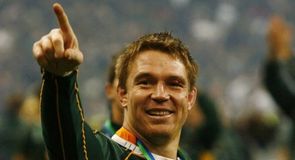 Smit agrees to return home