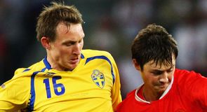 Swedes stroll past Malta