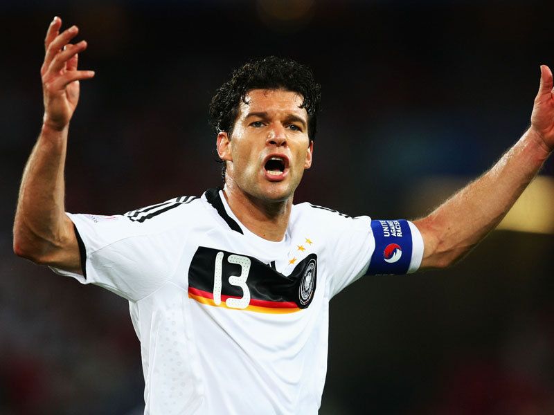 http://img.skysports.com/08/06/800x600/michael-ballack_980728.jpg