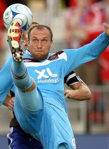 Hammers reject Ashton exit talk