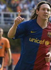 Lionel Messi goal celeb Dundee United v Barcelona friendly