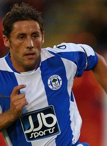 Michael-Brown-Wigan-Athletic-Barnsley-Pre-Sea_1071159.jpg