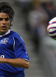 Moyes axes Toffees duo