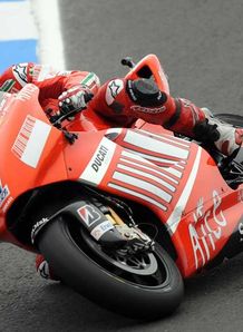 <b>MotoGP:</b> Stoner grabs pole