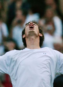 Andy Murray roar Wimbledon