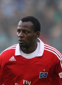 Atouba open to Bhoys move