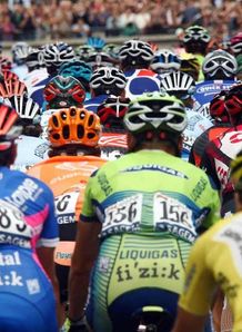 Tour de France riders head into Paris