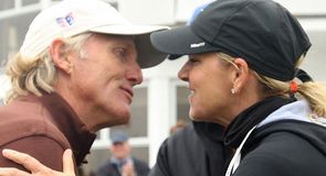 Greg Norman gets a kiss from wife Chris Evert.