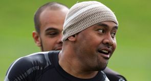 Lomu: team player