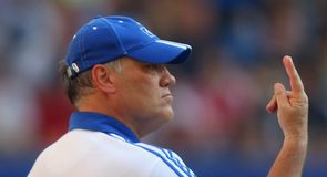 Beckenbauer bemused by Jol axe