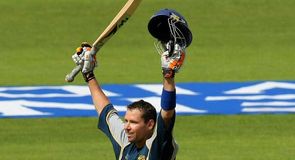 Kent ease into Trophy final