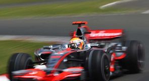 Lewis - A good benchmark