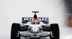Crazy race for Kubica