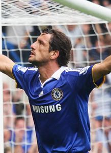 Blues block Belletti move