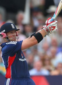 Matt Prior hits out second ODI Trent Bridge