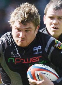 Hibbard stays with Ospreys