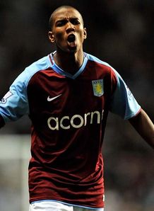 Ashley Young Aston Villa QPR Carling Cup
