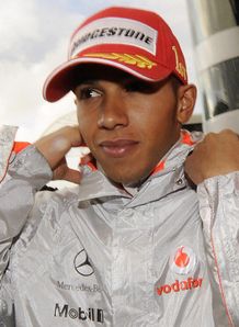 Lewis defends himself