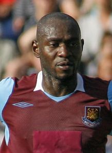 Hammers seek Ilunga stay