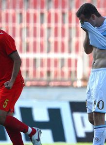 Macedonia job James McFadden Scotland woe