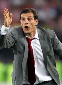 Hammers must wait for Bilic