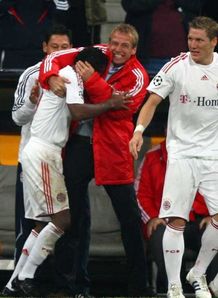 Bayern battle back for point