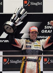 Alonso lights up Singapore