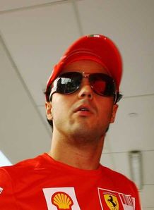 Massa hails a 'perfect lap'