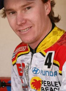 Robins bring back McGowan